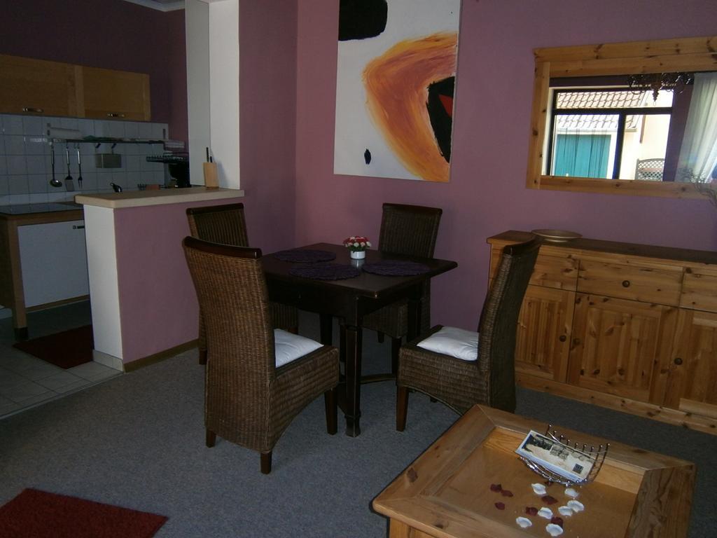 Atriumhof Apartment Rust Bagian luar foto